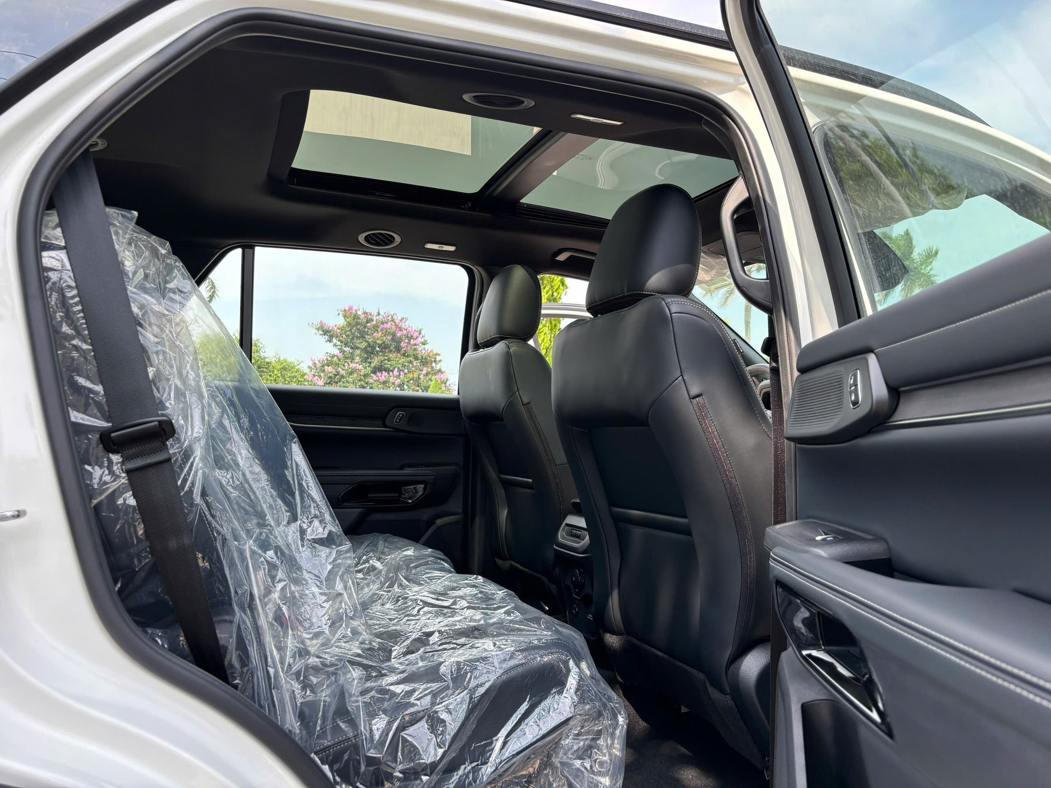 Ford Everest Platinum 2.3L 4×4 20268