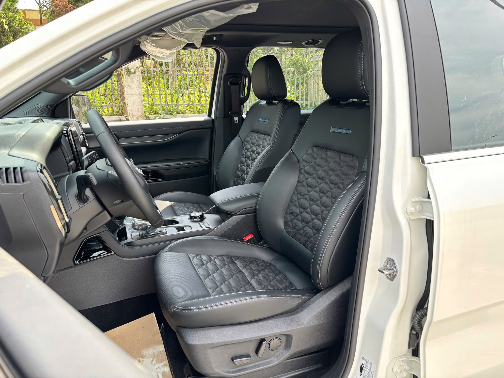Ford Everest Platinum 2.3L 4×4 20266
