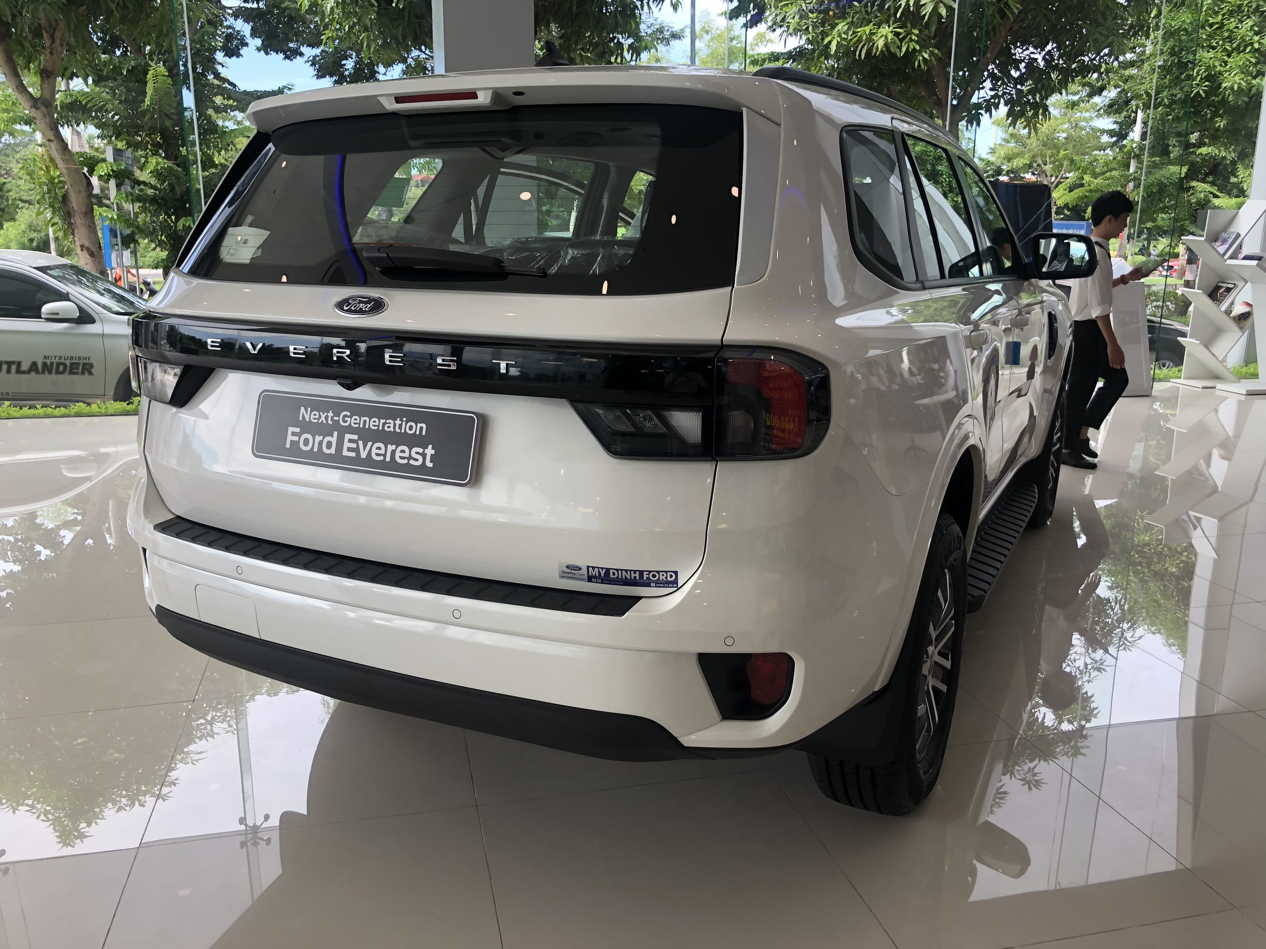 Ford Everest Ambiente 20234